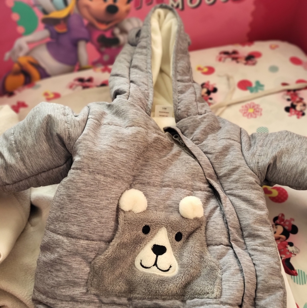 Snow suit